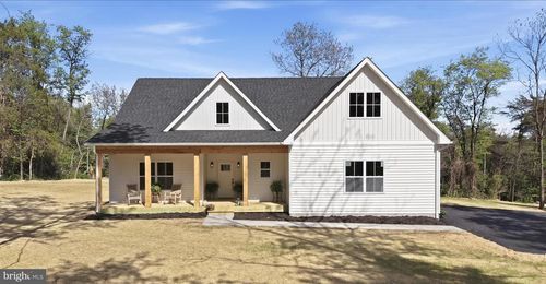 825 Avanti Dr, Bunker Hill, WV, 25413-2920 | Card Image