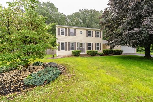 106 Erin Ln, Ludlow, MA, 01056-2264 | Card Image