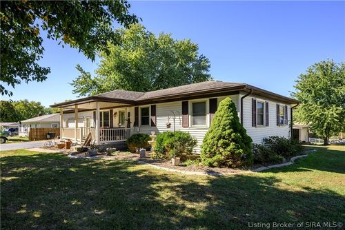 595 W Main Street, Pekin, IN, 47165 | Card Image