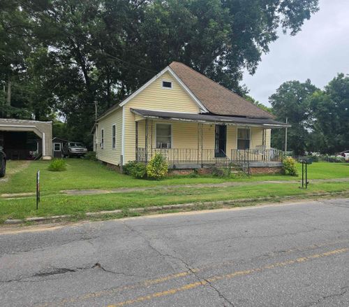 1012 N Hook St, Tuscumbia, AL, 35674-1013 | Card Image