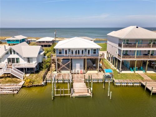 2215 Cadillac Ave, Dauphin Island, AL, 36528-4215 | Card Image