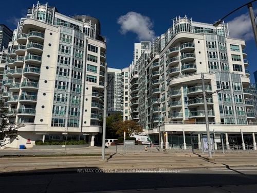 23-600 Queens Quay W, Toronto, ON, M5V3M3 | Card Image