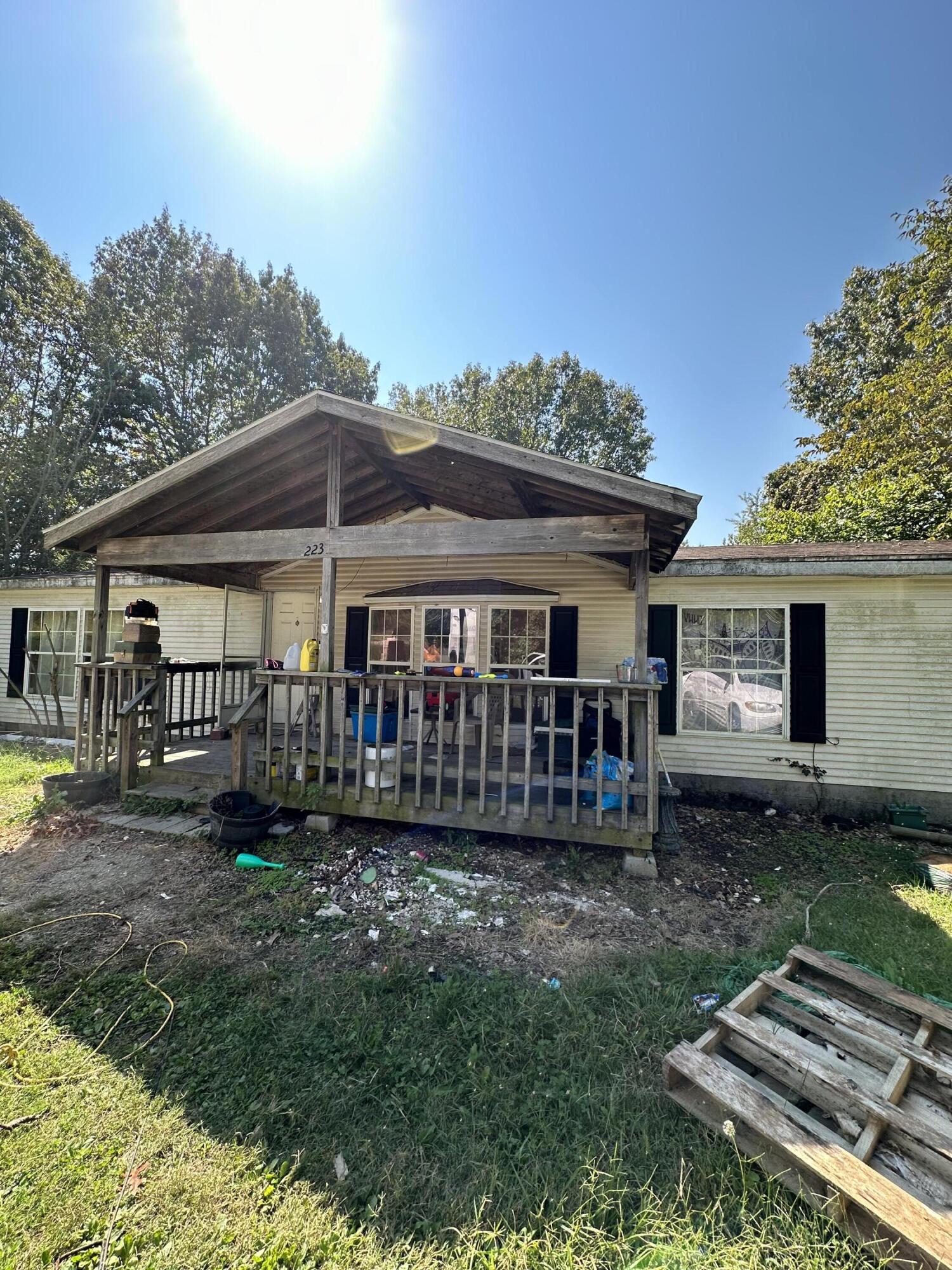Steven Ln, Reeds Spring, MO 65737