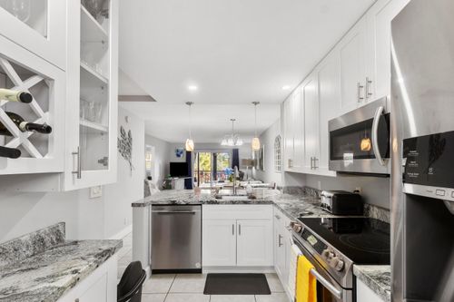 209-2350 Ne 14th Street Cswy, Pompano Beach, FL, 33062-8274 | Card Image