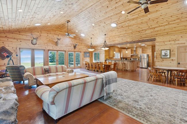 Great Room with lots of room for entertaining | Image 11