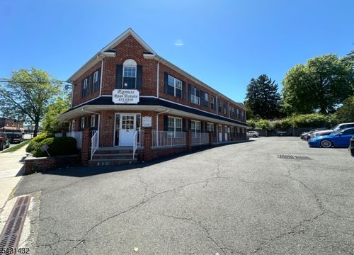 636 Chestnut St, Union, NJ, 07083-9320 | Card Image