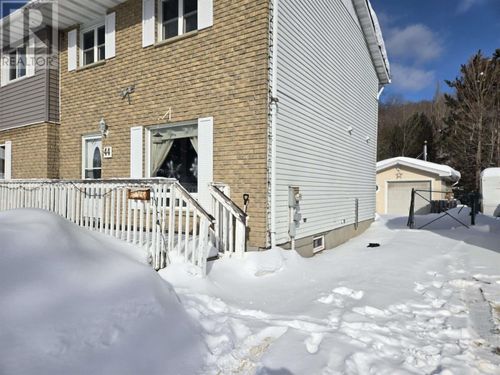 44 Lachance Pl, Elliot Lake, ON, P5A3B8 | Card Image