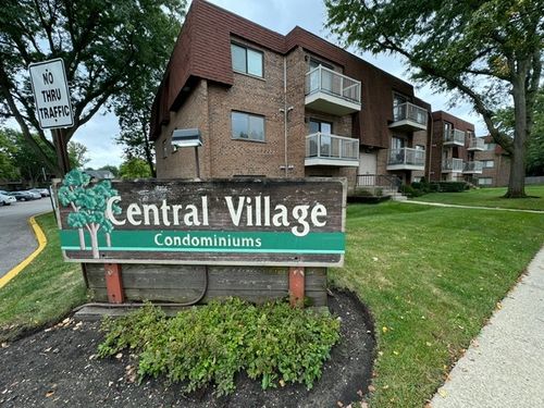 b5-701 W Central Road, Mount Prospect, IL, 60056 | Card Image