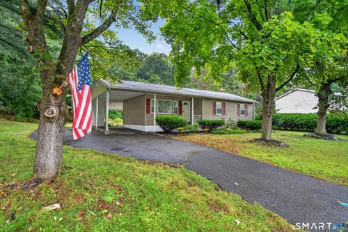34 Columbia Road, Enfield, CT, 06082 | Card Image