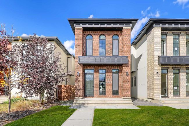 2634 5 Avenue Nw, Home with 4 bedrooms, 3 bathrooms and 4 parking in Calgary AB | Image 1