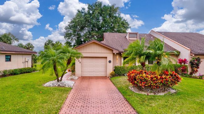 6700 Versailles Ct, Condo with 3 bedrooms, 3 bathrooms and null parking in Lake Worth FL | Image 5