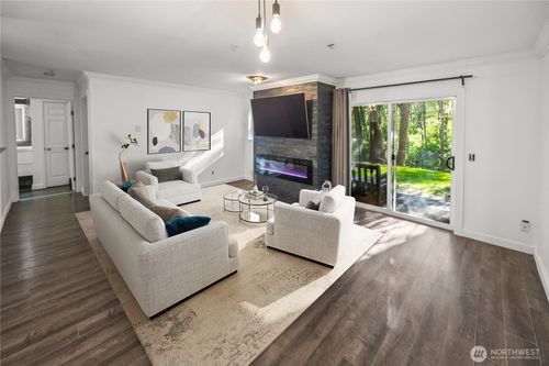 e-103-33020 10th Ave Sw, Federal Way, WA, 98023-5052 | Card Image