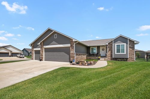 10567 W Sondra Ct, Maize, KS, 67101-4122 | Card Image