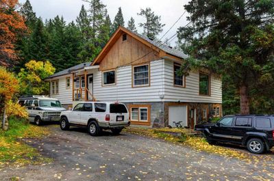 119 Wolverine St, House detached with 6 bedrooms, 2 bathrooms and 1 parking in Banff AB | Image 1