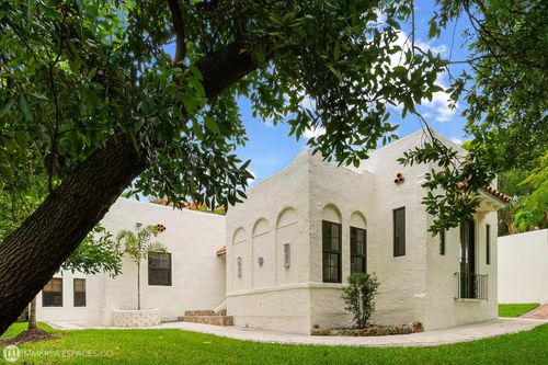 828 35th St, West Palm Beach, FL, 33407-4714 | Card Image