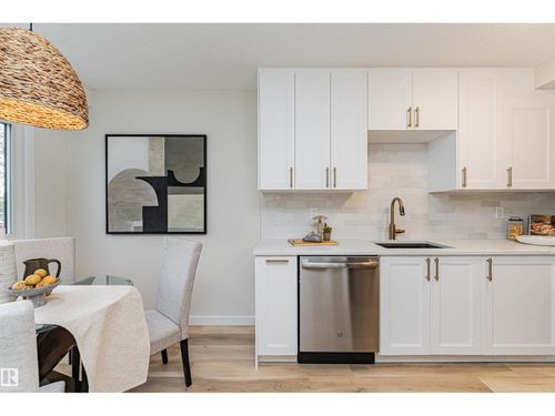 3105 109 St Nw, Edmonton, AB, T6J4N6 | Card Image