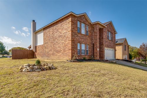 6524 Willow Oak Ct, Fort Worth, TX, 76112-1167 | Card Image