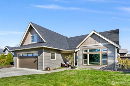 4590 Elmwood Dr, Blaine, WA, 98230-8912 | Card Image