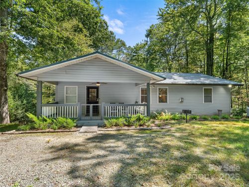 1756 Happy Acres Rd, Brevard, NC, 28712-8813 | Card Image