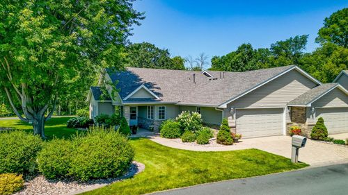 10 Cree Point Dr, Mankato, MN, 56001-4855 | Card Image