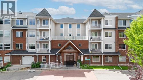 8 Prestwick Pond Terr Se, Calgary, AB, T2Z4P3 | Card Image