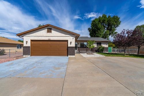 293 W Hahns Peak Ave, Pueblo West, CO, 81007-2804 | Card Image