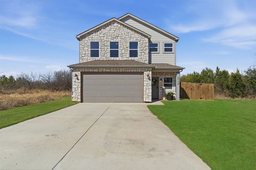 5708 Black Pine Cir, Granbury, TX, 76048-5007 | Card Image