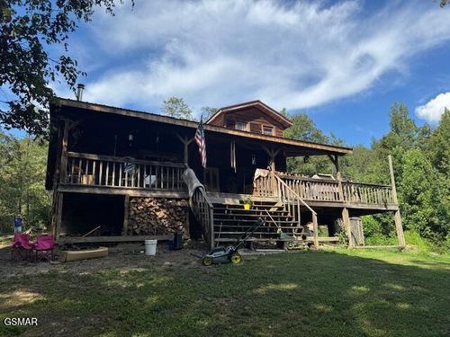 1404 Russell Hollow Rd, Sevierville, TN, 37876-6671 | Card Image