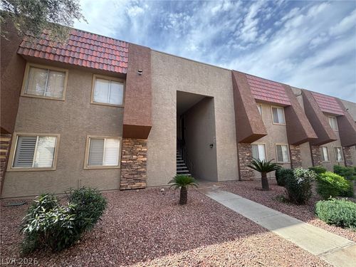 377-5422 River Glen Dr, Las Vegas, NV, 89103-7417 | Card Image