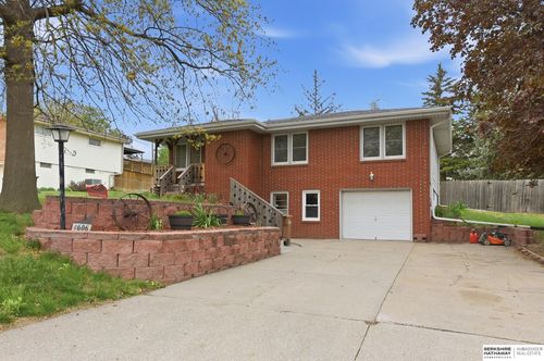4606 Borman Street, Bellevue, NE, 68157 | Card Image