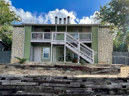 809 Bracewood Cir, San Marcos, TX, 78666-4034 | Card Image