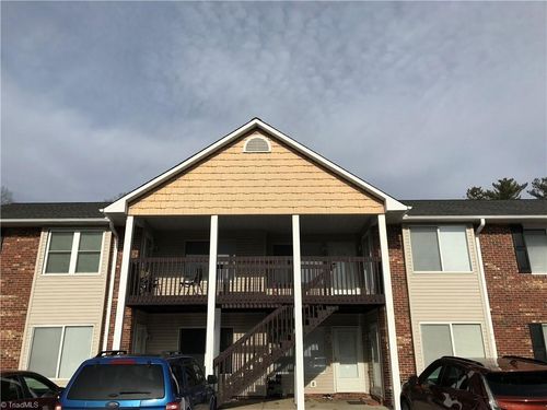 702 Westbrook Ct, Archdale, NC, 27263-2799 | Card Image