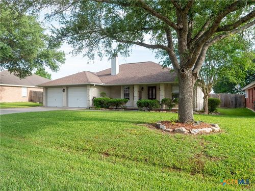 212 Sparrow Ln, Victoria, TX, 77905-0540 | Card Image