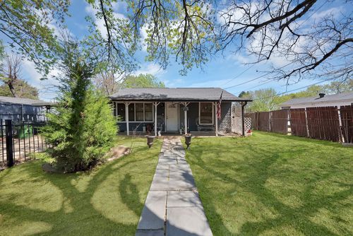 1508 Betty Ann Ln, Balch Springs, TX, 75180-1004 | Card Image