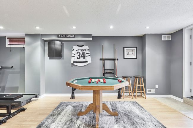 31 Aster Cres, House other with 3 bedrooms, 4 bathrooms and 2 parking in Whitby ON | Image 33
