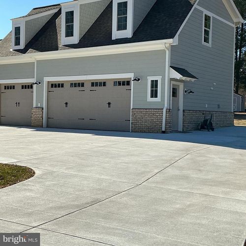 120 Lake Shore Dr, FREDERICKSBURG, VA, 22405-3120 | Card Image