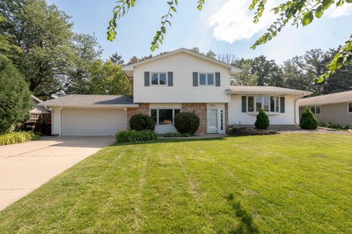 1281 Pinewood Dr, Woodbury, MN, 55125-2060 | Card Image