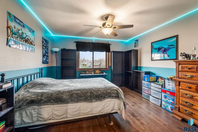100 Oak Ave, House other with 6 bedrooms, 4 bathrooms and null parking in Crooks SD | Image 28