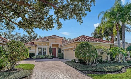 7649 Portstewart Dr, LAKEWOOD RANCH, FL, 34202-7914 | Card Image