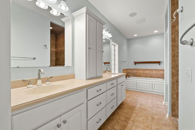 140 Lane 270 A Hamilton Lk, House other with 4 bedrooms, 4 bathrooms and null parking in Hamilton IN | Image 20