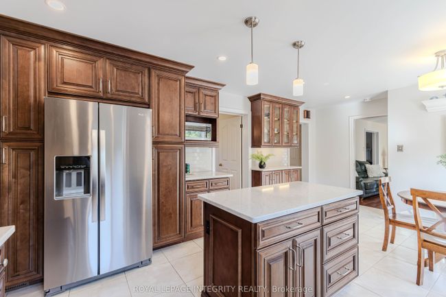2025 Sixth Line Rd, House other with 4 bedrooms, 4 bathrooms and 20 parking in Dunrobin ON | Image 17