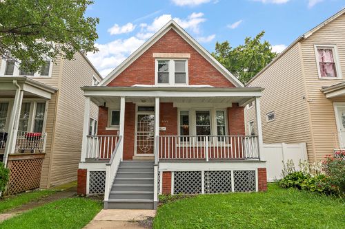 5740 S Trumbull Ave, Chicago, IL, 60629-3120 | Card Image