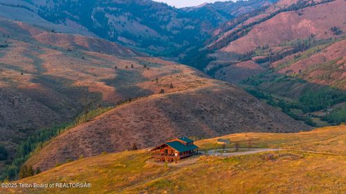 3045 E Wildhorse Rd, Jackson, WY, 83001 | Card Image