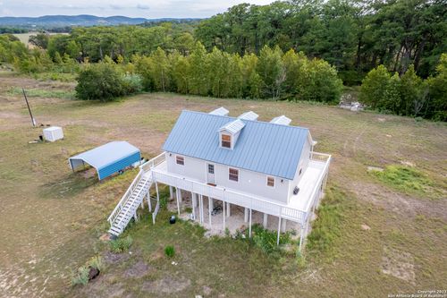 14919 State Highway 16 N, Medina, TX, 78055-3585 | Card Image