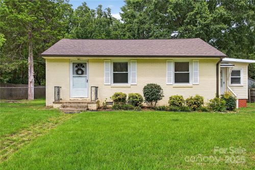 21115 Cornelius St, Cornelius, NC, 28031-8447 | Card Image