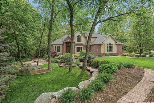 705 Red Fox, Fond Du Lac, WI, 54937 | Card Image