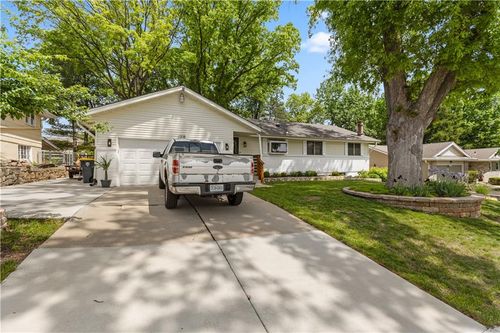 1308 E 101st St, Kansas City, MO, 64131-3314 | Card Image