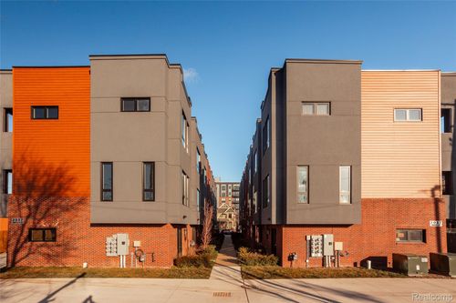 7-2037 11th St, Detroit, MI, 48216 | Card Image