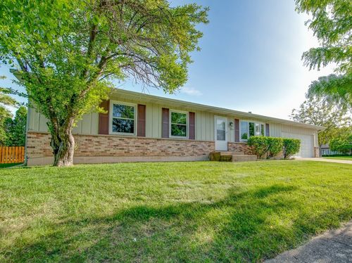 111 E Magnolia St, Arlington Heights, IL, 60005-3254 | Card Image