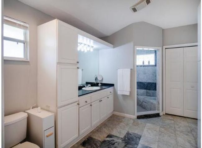1287 Sw Sunset Trl, House other with 4 bedrooms, 2 bathrooms and null parking in Palm City FL | Image 10
